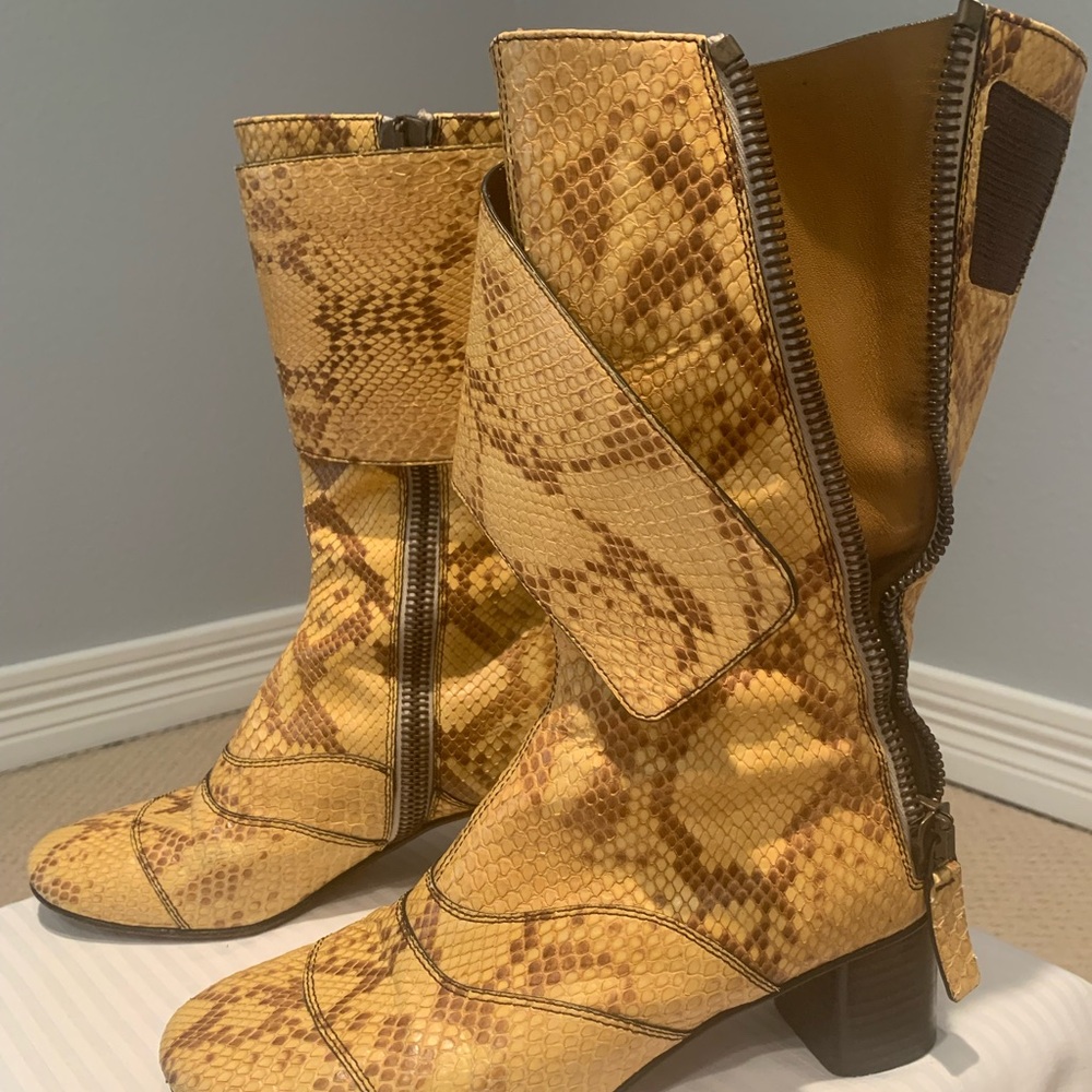 Pre-own Chloe Boots Women Size 37/6.5 US